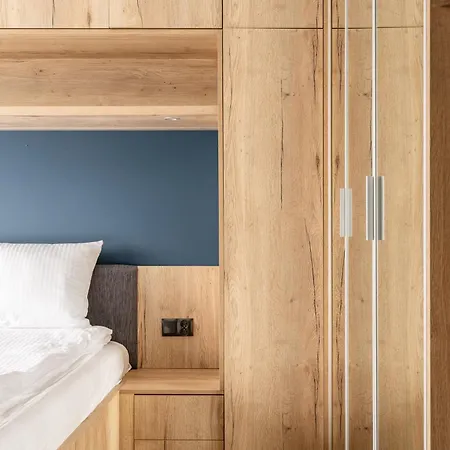 Rentplanet - Malopanewska * Vratislav